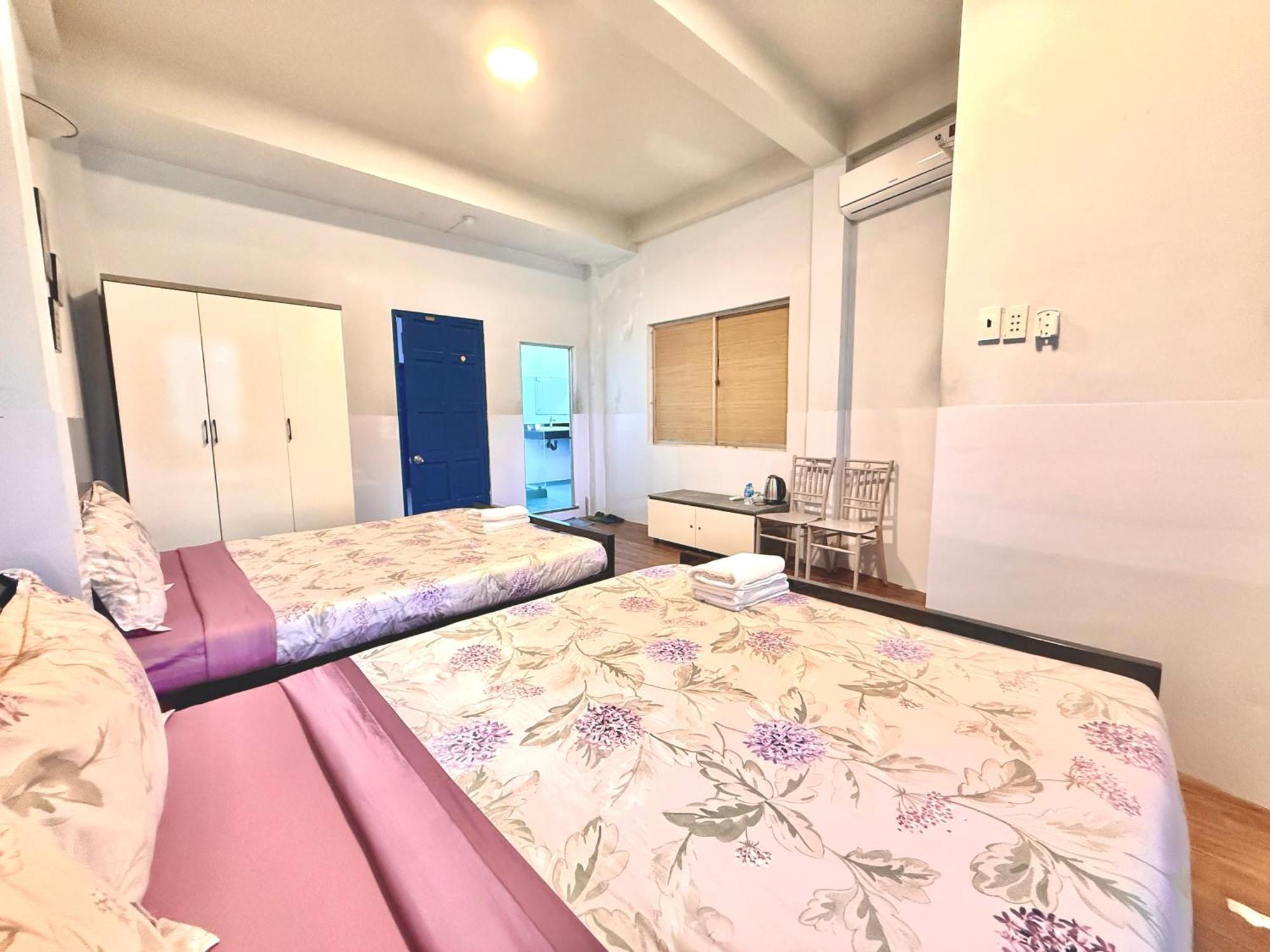 Lyly - Pham Ngu Lao Ho Chi Minh City