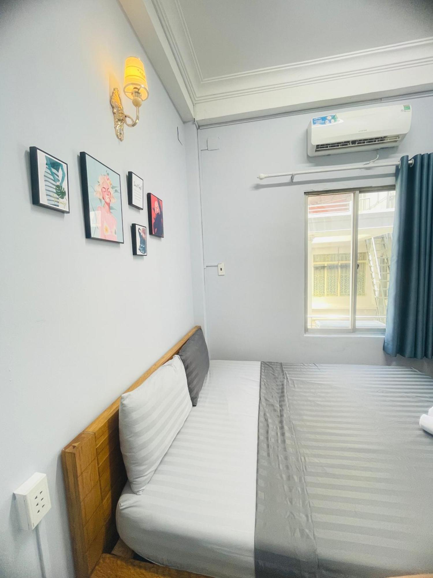 Lyly - Pham Ngu Lao Ho Chi Minh City