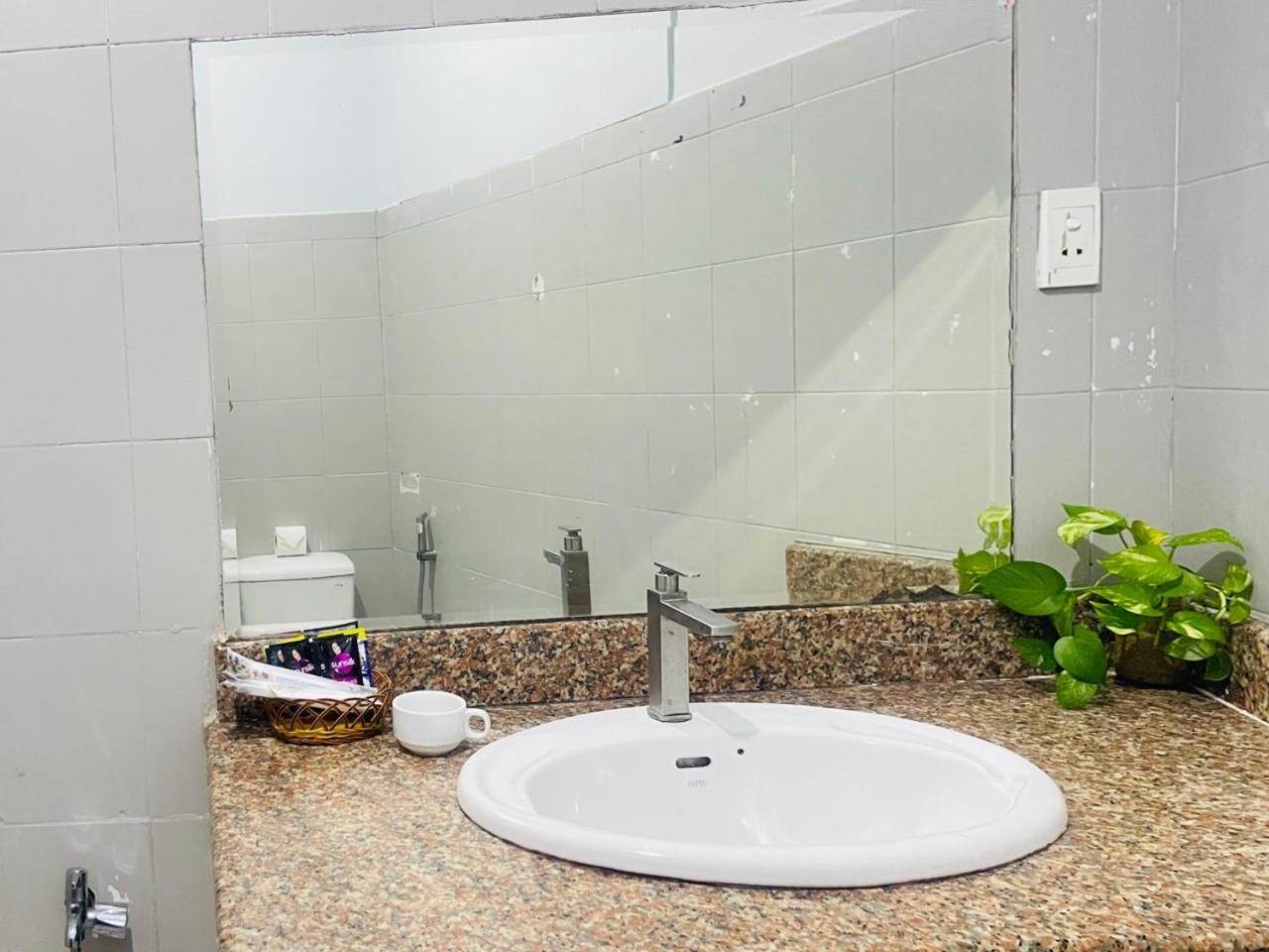 Hotel Lyly - Pham Ngu Lao *